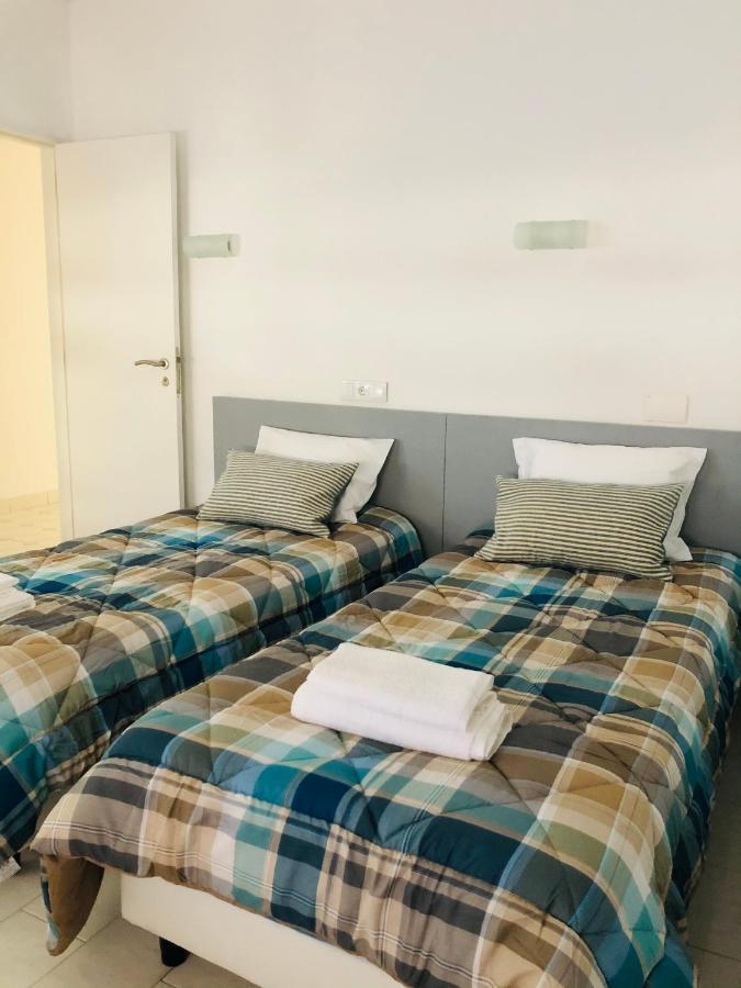 Central Atlantic Beach Guesthouse Costa da Caparica Bagian luar foto